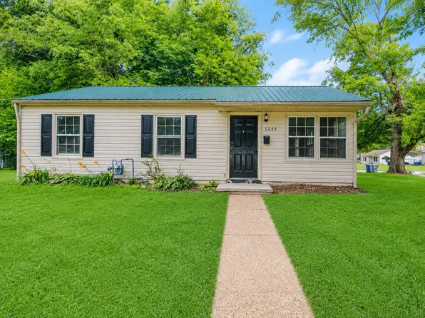 3254 Minnich Ave, Paducah, KY 42001