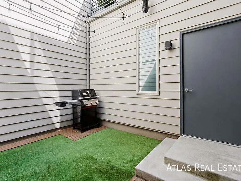4132 E 35th Ave — Photo 10