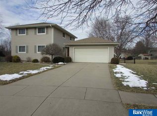 5601 Longhorn Cir, Lincoln, NE 68516