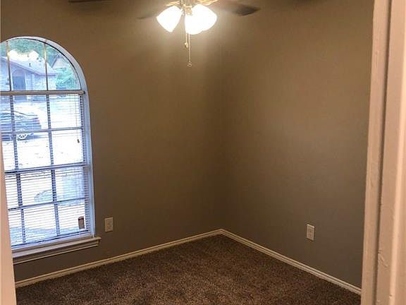 5th image of 510 Forsythe Dr