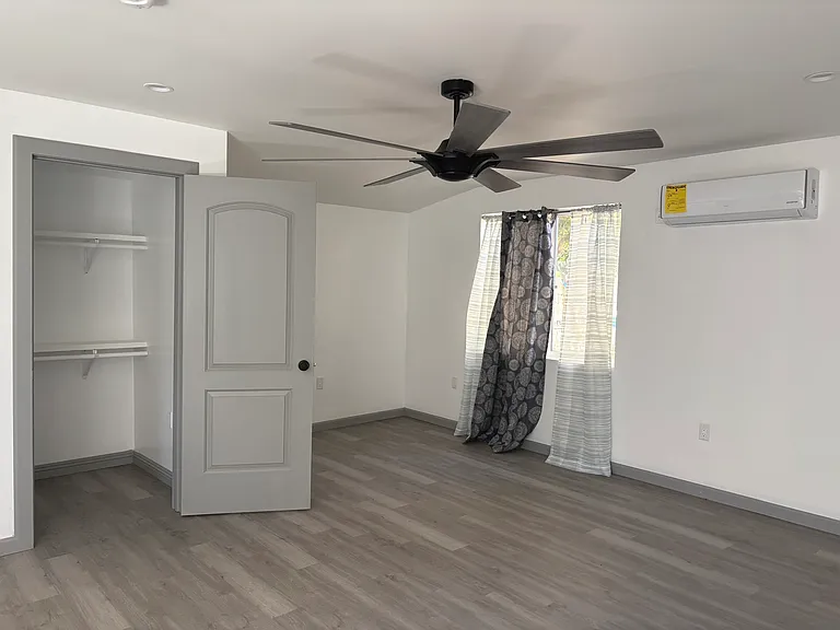 8003 N Tampa Ave — Photo 6