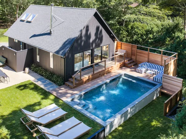 123 Cedar Dr, East Hampton, NY 11937