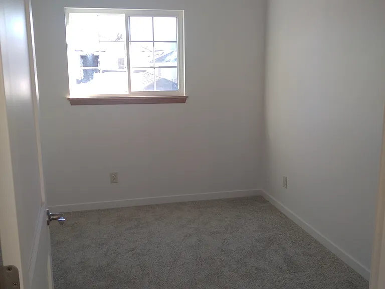 2752 Hidden Dr — Photo 13
