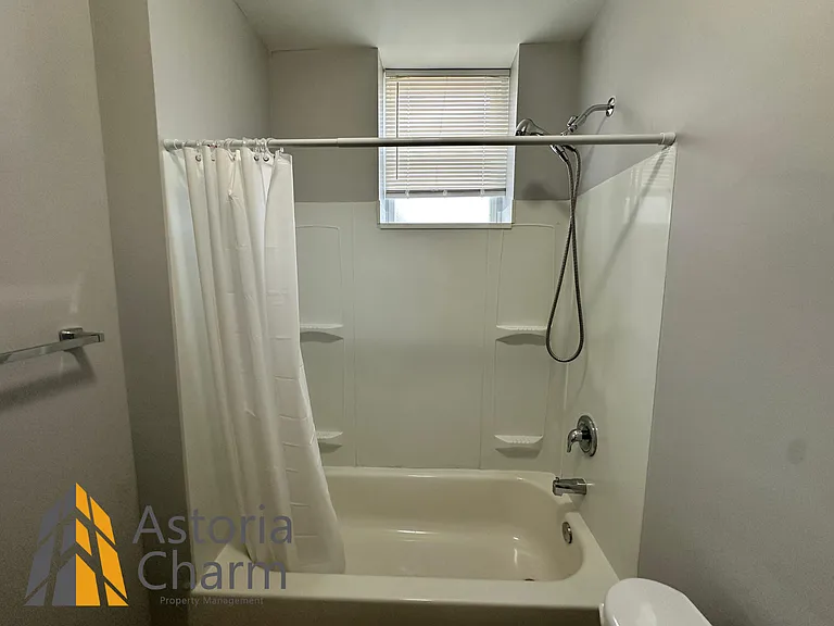2826 Windsor Ave #C1 — Photo 14