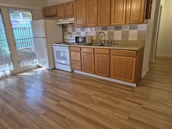 1356 Kuahaka St #D, Pearl City, HI 96782