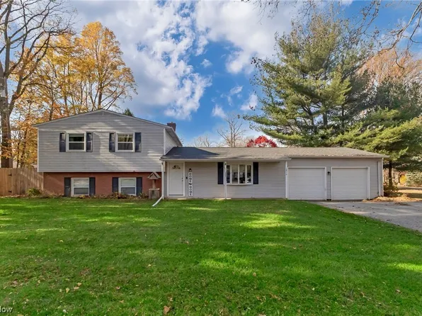 1816 Bathgate Ave, Madison, OH 44057