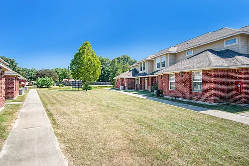 1203 Lovett St Photo 1