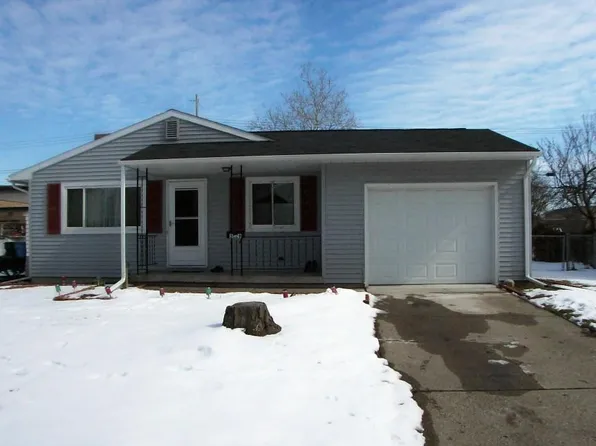 3829 Palmer St, Lansing, MI 48910