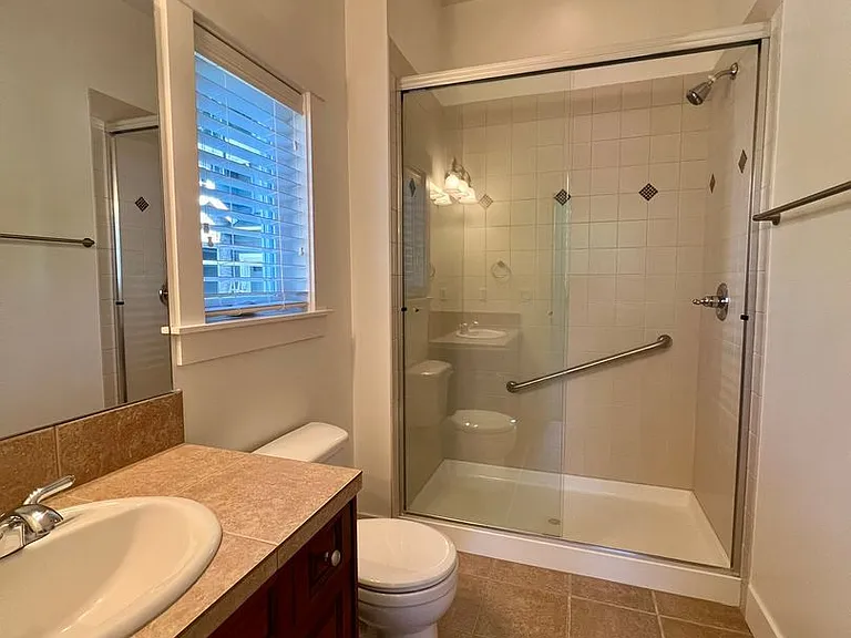 3875 Cameron Dr NE — Photo 25