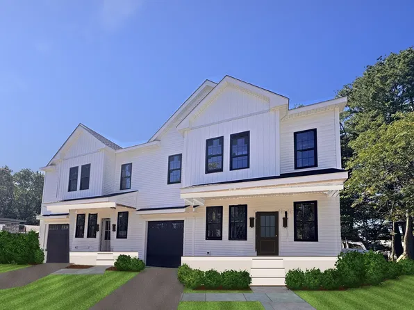 37 Neillian St #2, Bedford, MA 01730