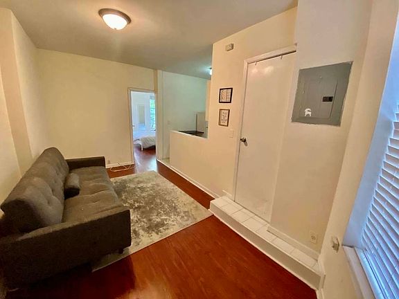 4th image of 522 E 11th St #3B