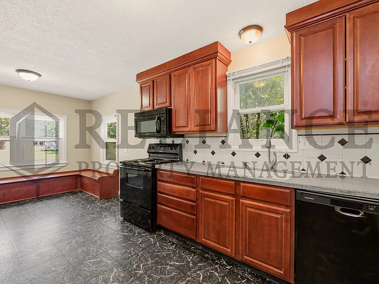 4546 S Osage St — Photo 20