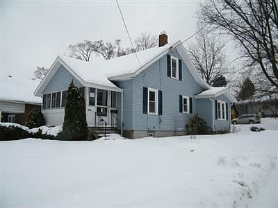 2nd image of 1900 Hollis Ave