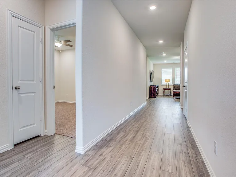 113 Hayes Dr — Photo 23