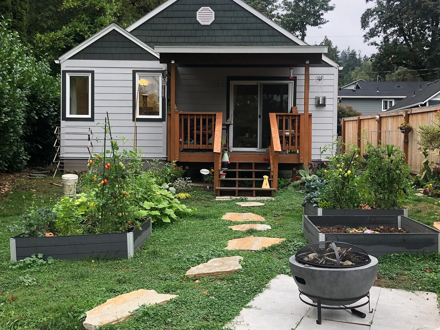 1 bed, 872 sqft, $1,900 — Photo 1