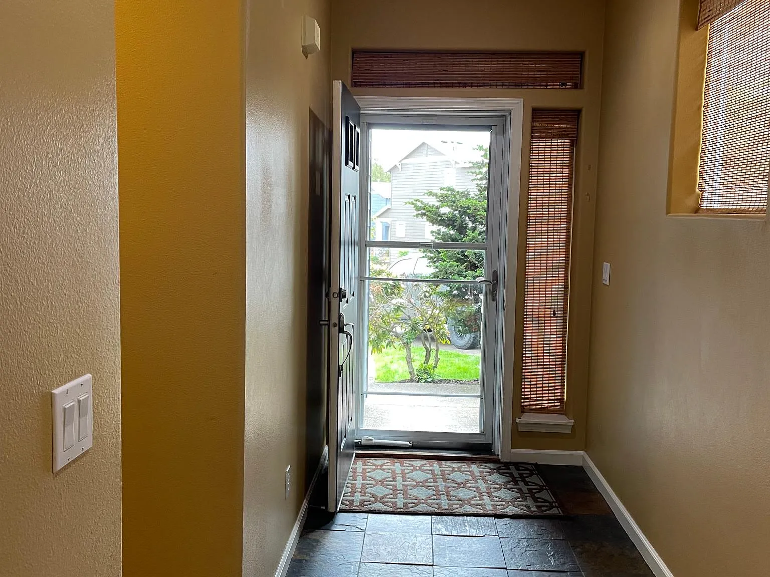 4 bed, 2061 sqft, $3,195 — Photo 3