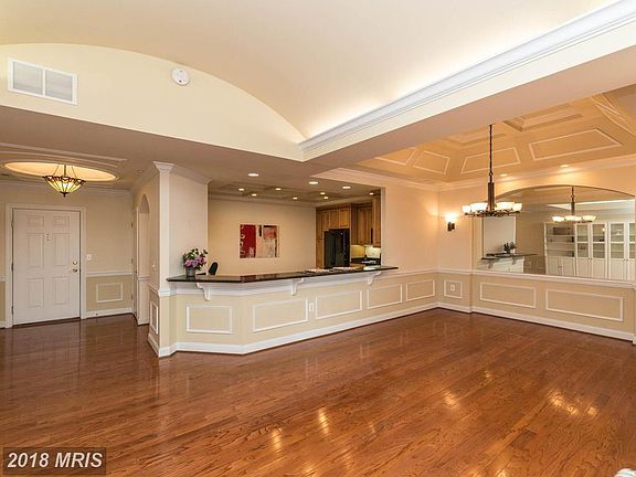 3rd image of 4760 Water Park Dr Unit 4760S