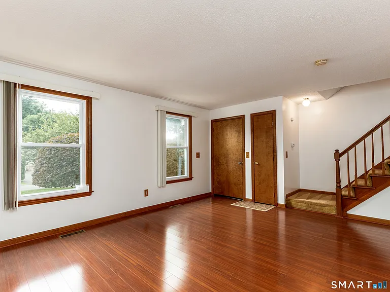 115 Brandegee Ln — Photo 5