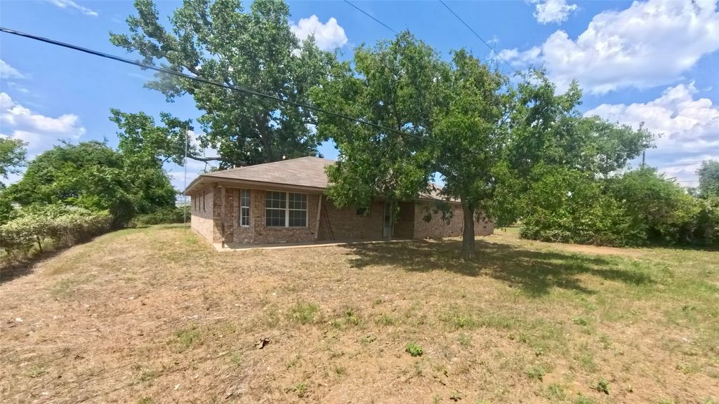 Apartment in Springtown - View 3