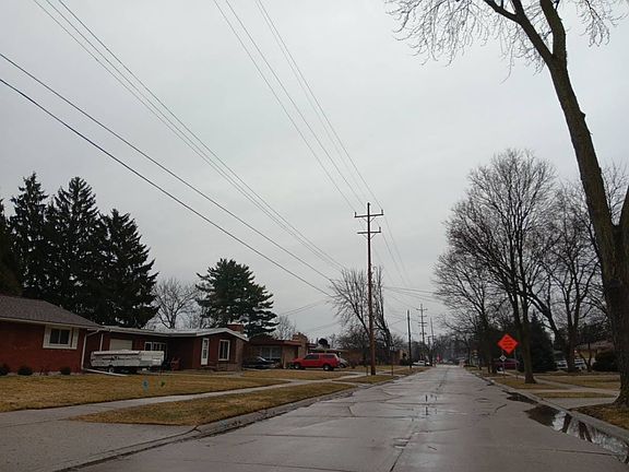 5th image of 2241 Marshall Ct