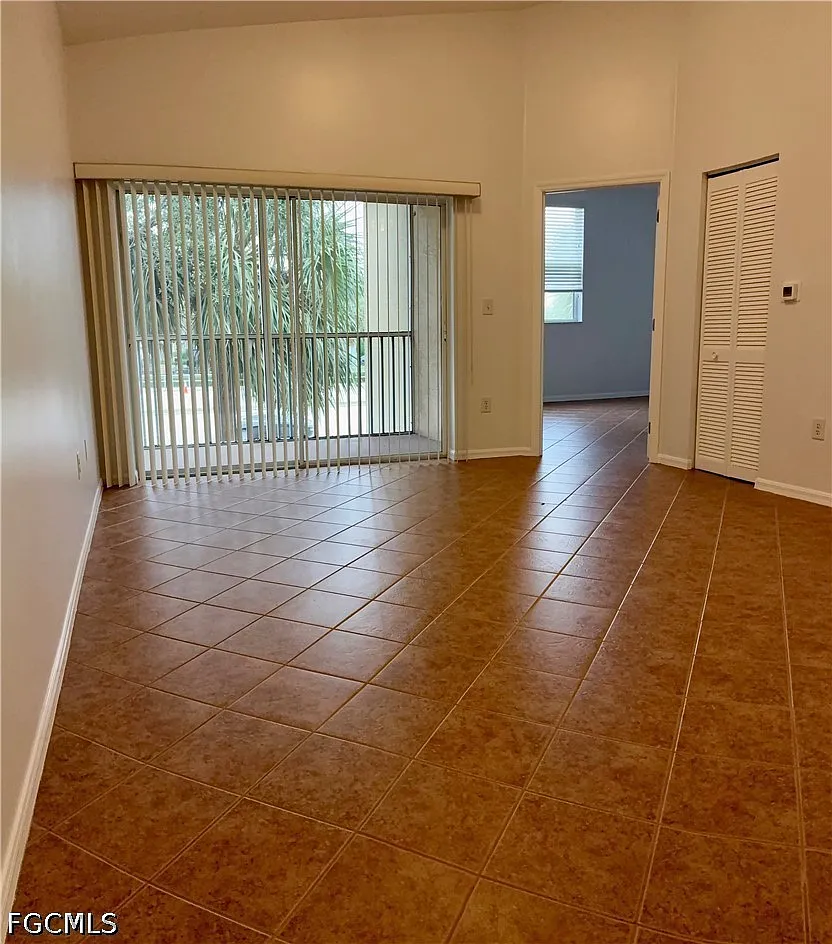 3 bed, 2.0 bath, 1040 sqft, $1,600 — Photo 3