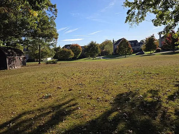 160 Woods Rd, Hillsborough, NJ 08844