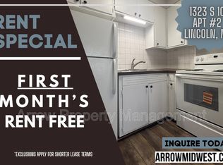1323 S 10th St UNIT 2, Lincoln, NE 68502
