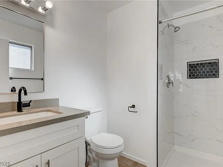 707 Honeybee Ct — Photo 28