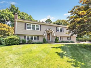 128 Woodlawn Rd, Monroe, CT 06468