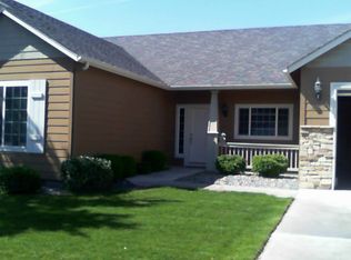2247 NW Dusk Dr, Hermiston, OR 97838