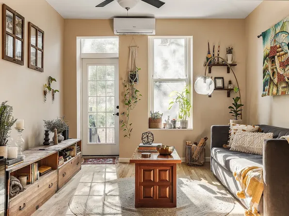 1832 George St APT 1B, Queens, NY 11385