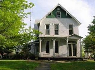 228 E Cherry St, Tuscarawas, OH 44682