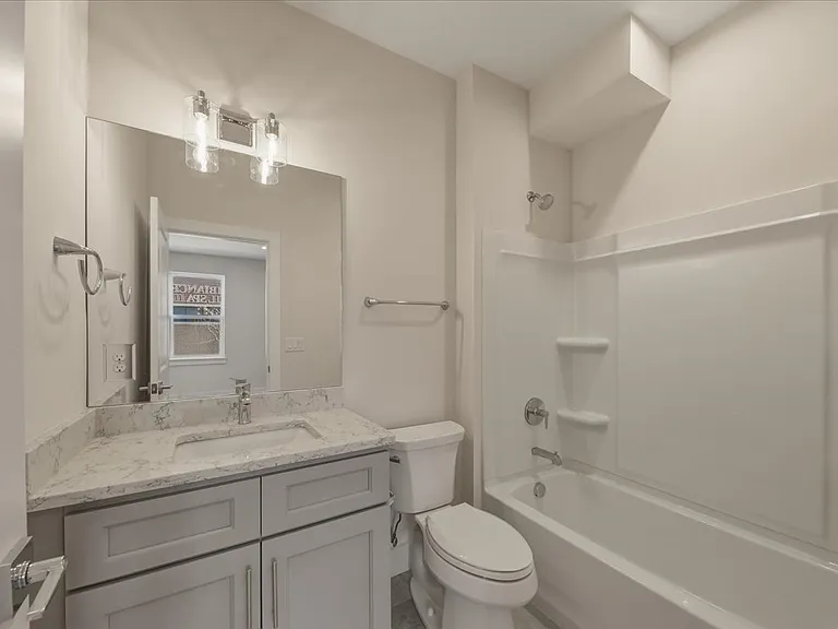 3912 Edwards Rd — Photo 12