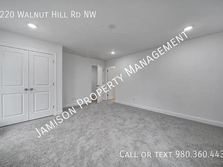 9220 Walnut Hill Rd NW — Photo 26