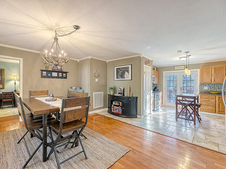 167 Johnson Cir — Photo 9
