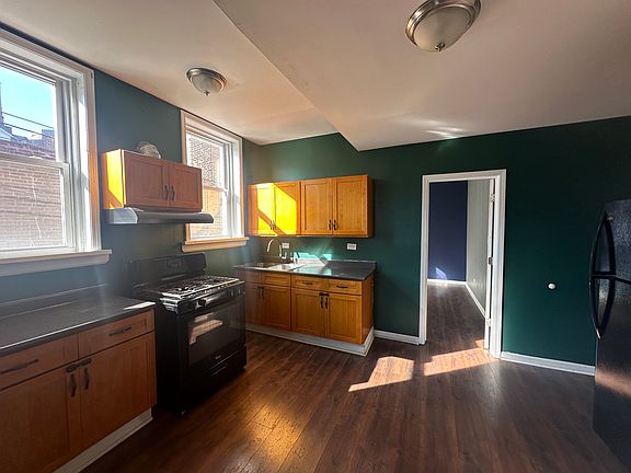 4th image of 1541 W 18th St #2R