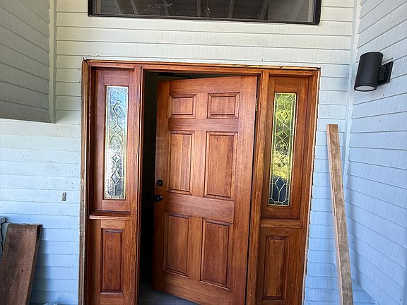 New entry with Dutch windows