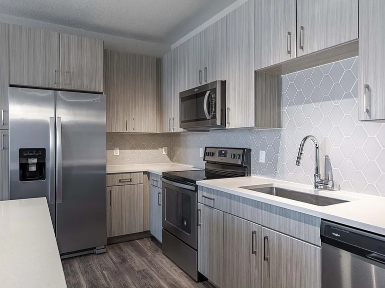 Encore Evans Station Apartments — Photo 15