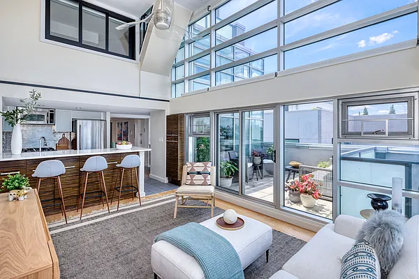 Sold by Compass | media 1