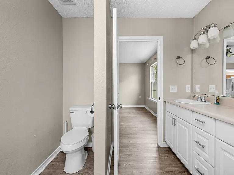 1477 Sturbridge Pl — Photo 19
