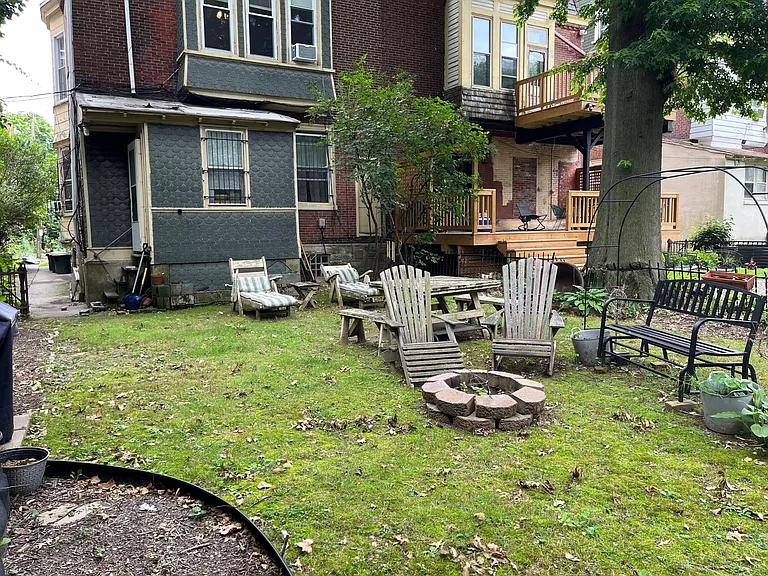4605 Springfield Ave #1R — Photo 6