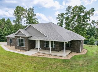 705 S Bay Hl, North Vernon, IN
