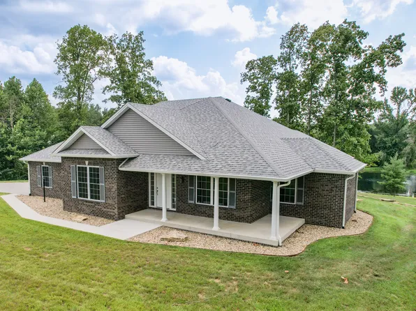 705 S Bay Hl, North Vernon, IN 47265