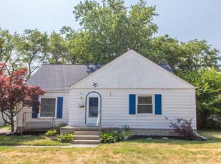 21975 Cyman Ave, Warren, MI 48091