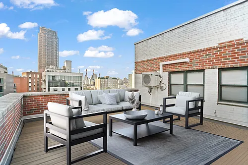 27-16 41st Ave #Penthouse 8I Photo 1 27-16 41st Ave #Penthouse 8I Photo 1