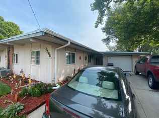 1366 Vandenburg Cir, Sergeant Bluff, IA 51054