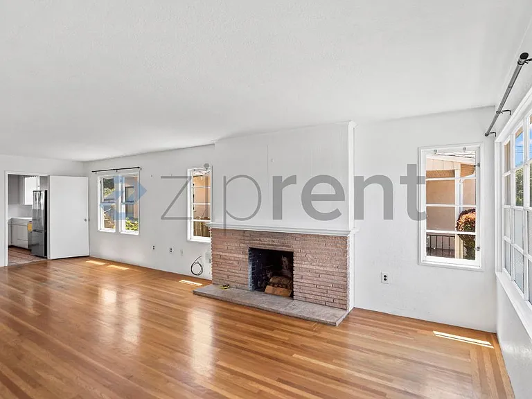 791 Elsie Ave — Photo 4