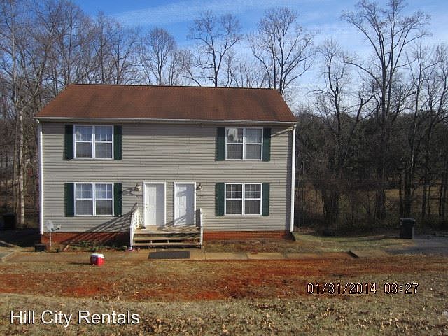 1st image of 920 Grand Arbre Dr