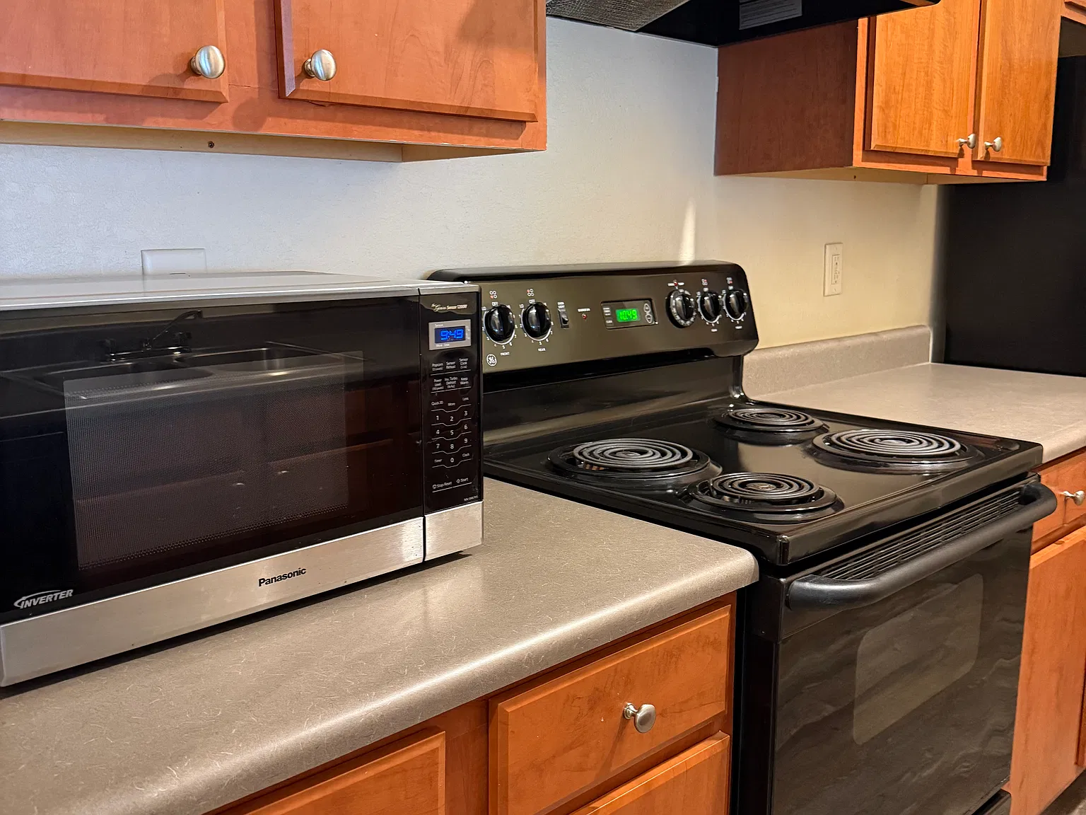 2 bed, 2.0 bath, 1049 sqft, $1,500 — Photo 3