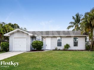 18525 Sebring Rd, Fort Myers, FL 33967